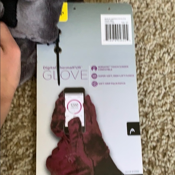 NWT thermafur gloves grey size ladies small - Picture 2 of 3